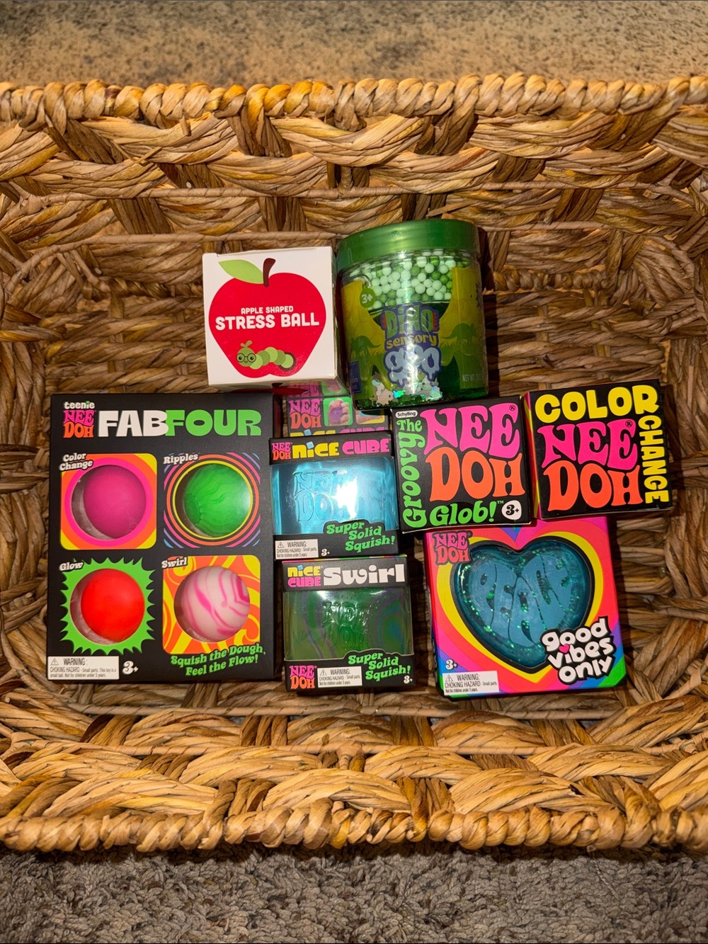 NeeDoh & Viral Squishy Bundle - Multicolor Lot of 8
